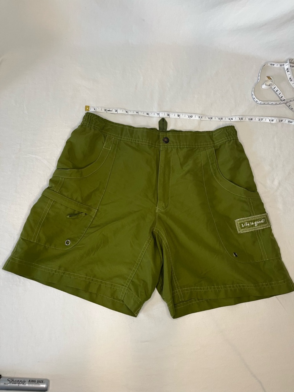 Life is Good Olive Green Utility Hiking Shorts Elastic Waist Outdoor Casual Med.
